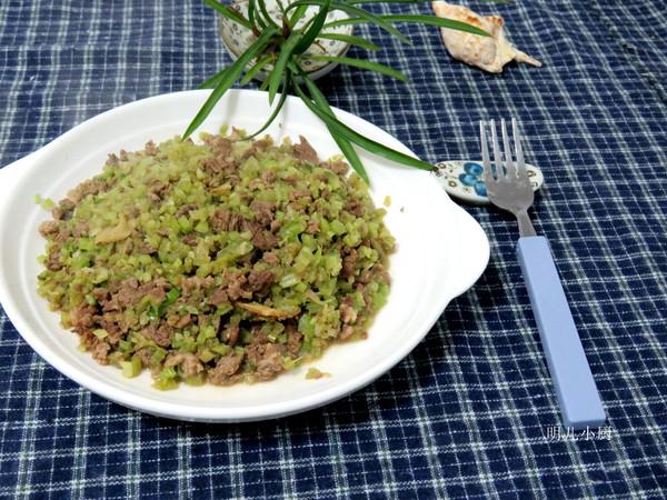 芹菜牛肉渣的做法-家常味炒菜譜