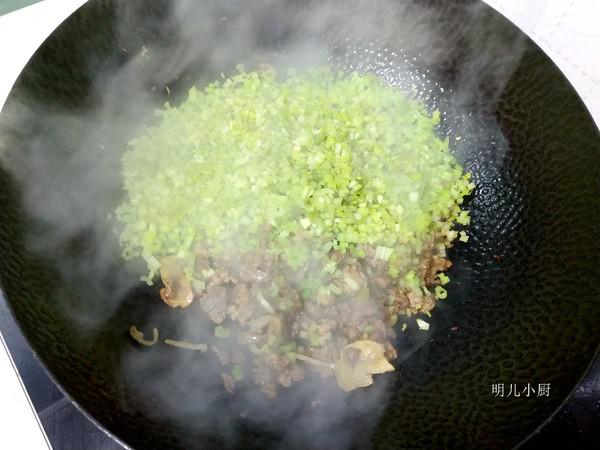 芹菜牛肉渣的做法-家常味炒菜譜