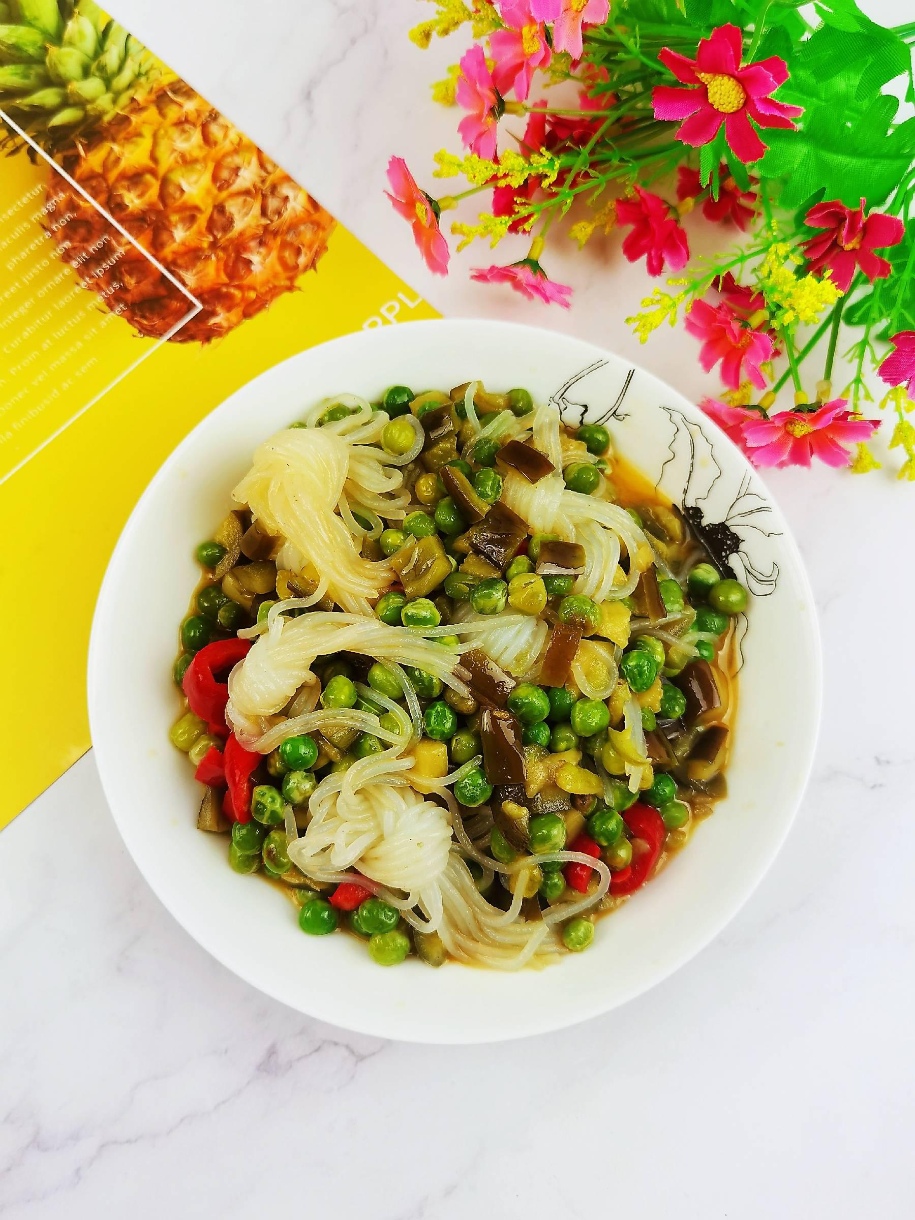 青豆炒茄丁的做法-咸鮮味炒菜譜-易網健康養生網 青豆炒茄丁的做法-咸鮮味炒菜譜