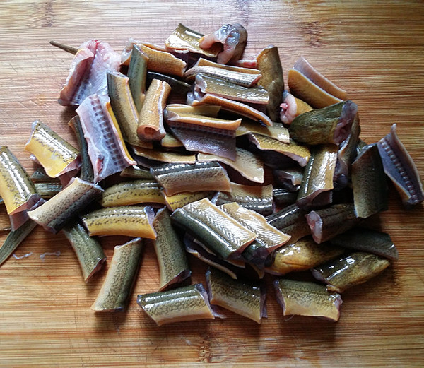 紅燒黃鱔的做法-家常味燒菜譜