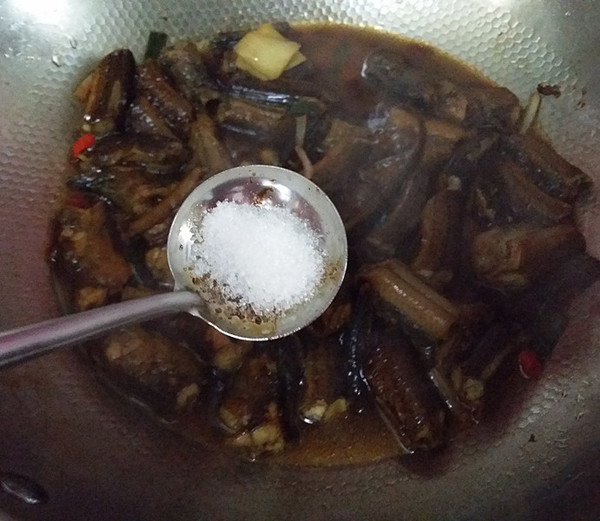 紅燒黃鱔的做法-家常味燒菜譜