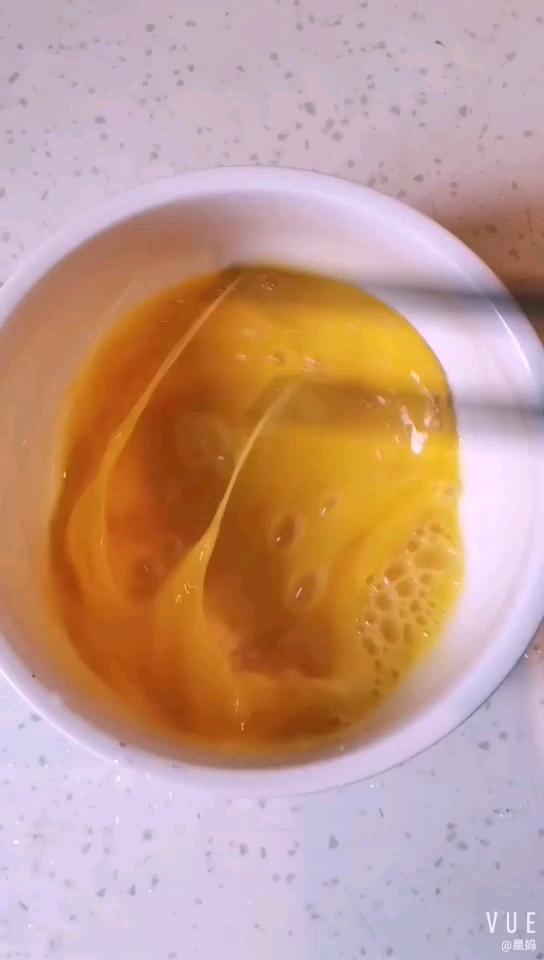 雞蛋培根拼盤(pán)的做法-家常味炒菜譜