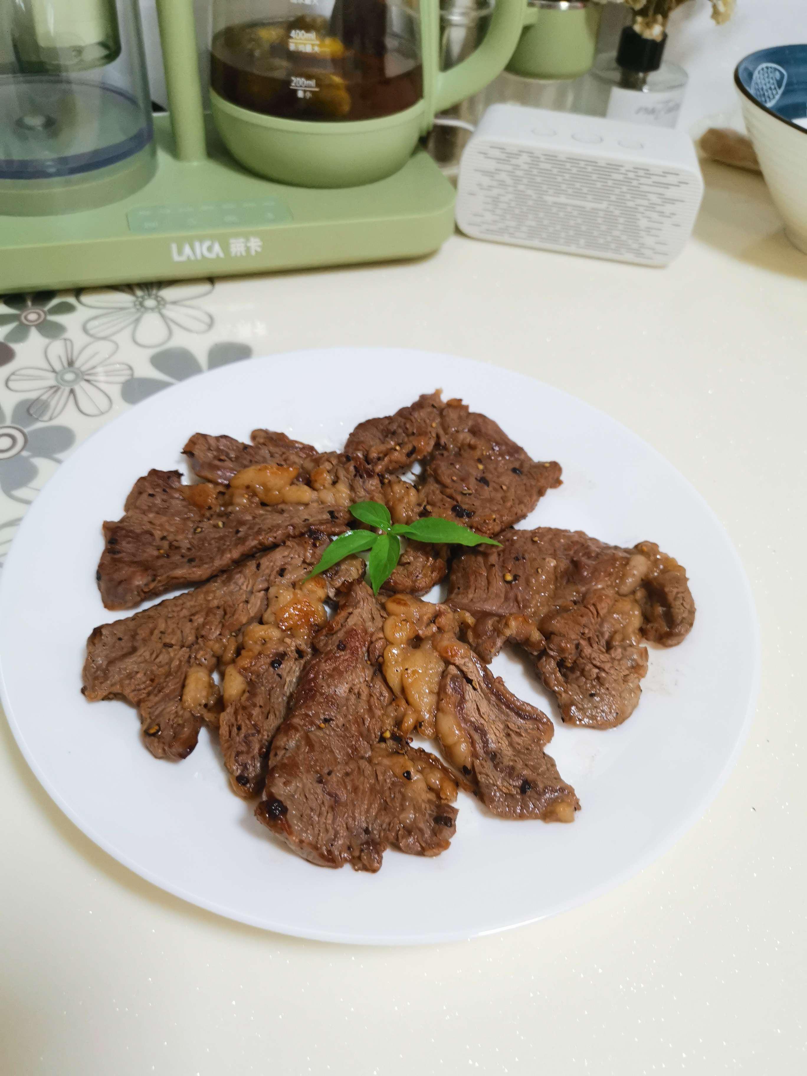 黑椒煎牛扒的做法-家常味煎菜譜