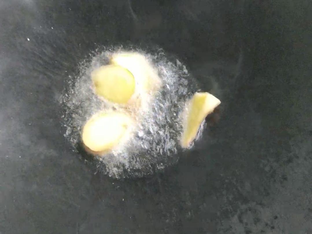 鰻魚干燒肉的做法-咸鮮味煮菜譜