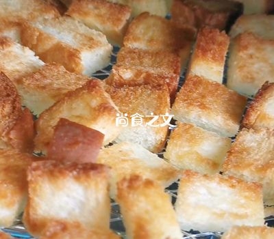 巧克力炸吐司&炸吐司沙拉的做法-甜味炸菜譜