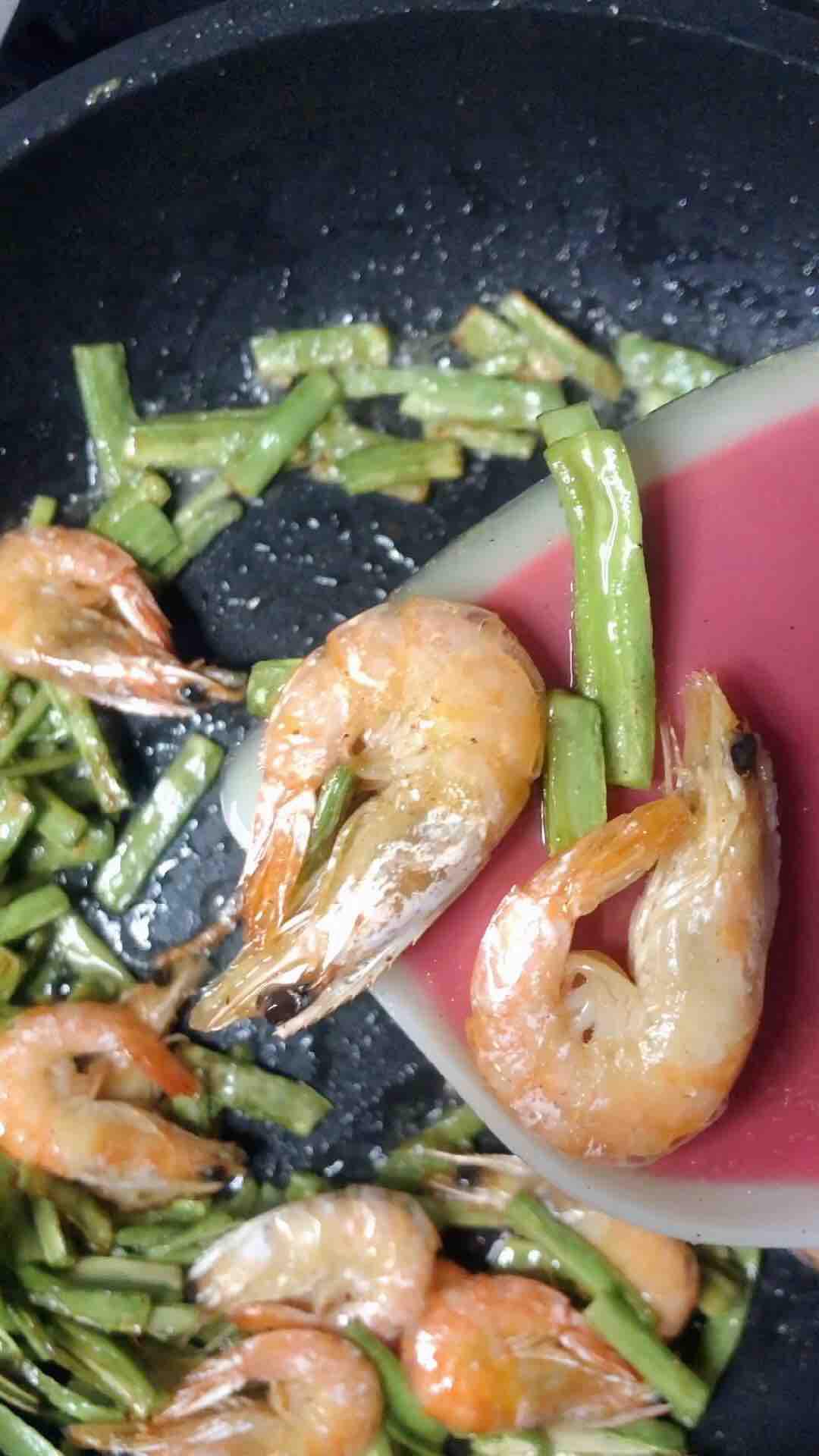 清炒貢菜紅蝦的做法-家常味炒菜譜