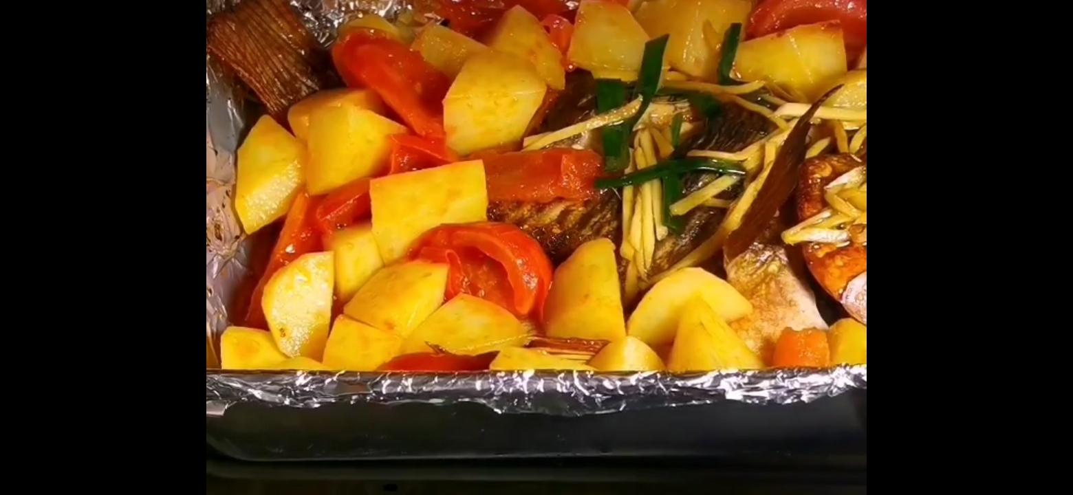 烤箱版烤魚的做法-家常味烤菜譜