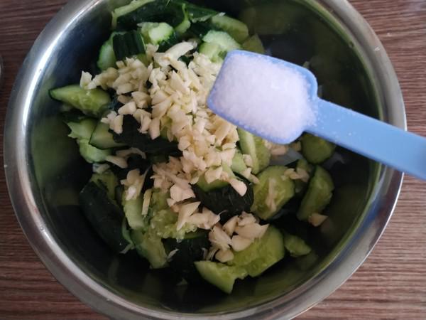 涼皮黃瓜的做法-家常味拌菜譜