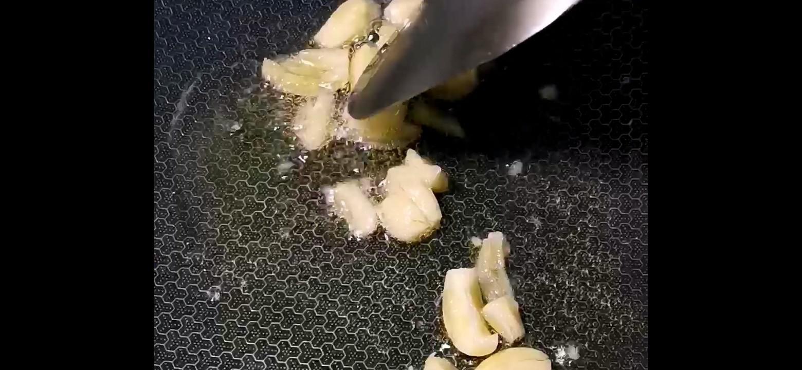 韭菜炒五香干的做法-家常味炒菜譜