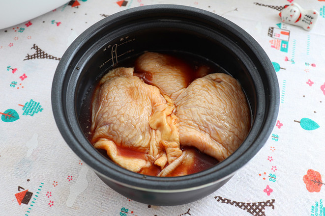 照燒雞腿的快手家常做法，簡單兩步，輕松做出色澤誘人的雞腿的做法-酸甜味燜菜譜