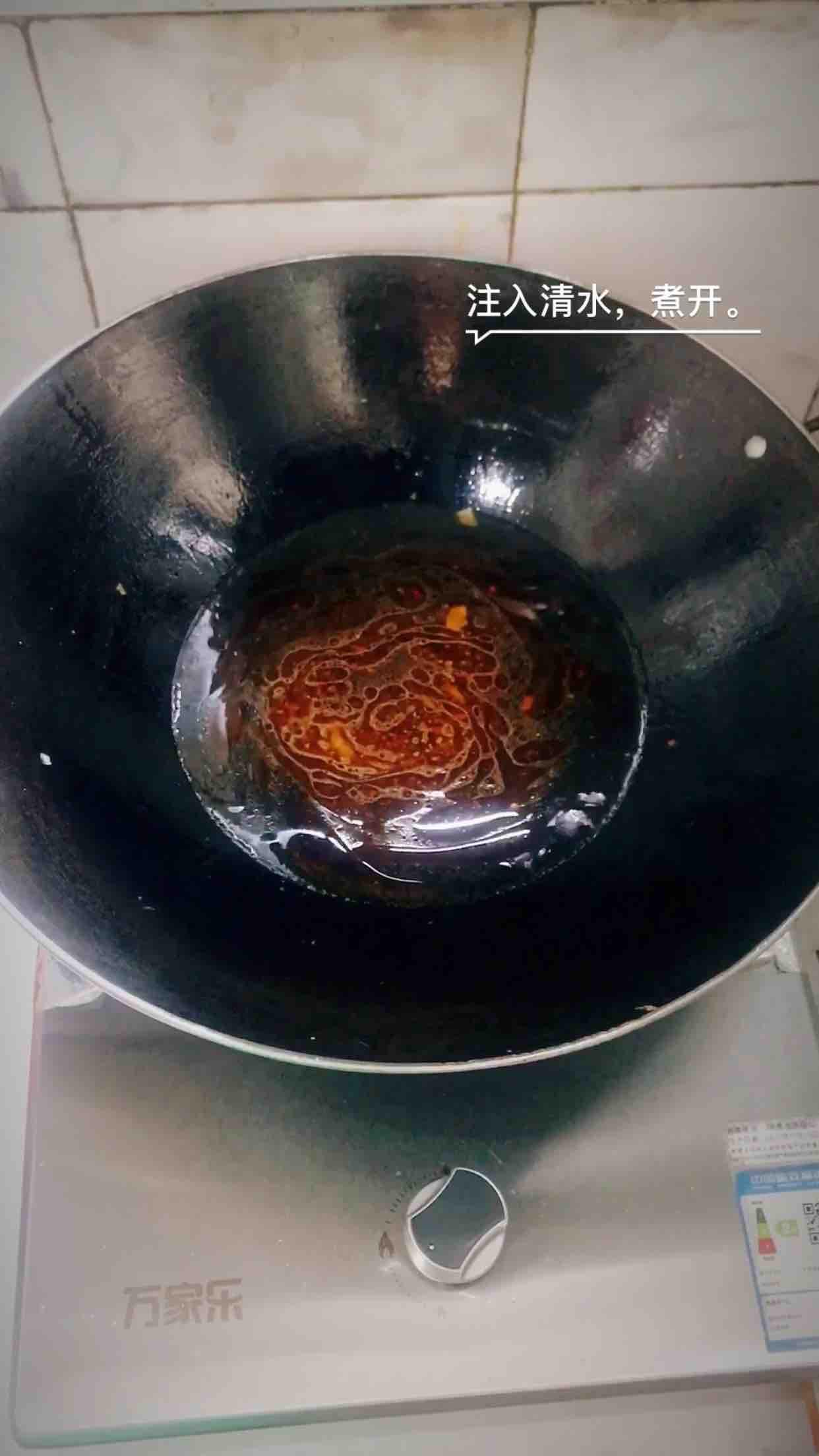 砂鍋水煮肉絲的做法-麻辣味煮菜譜