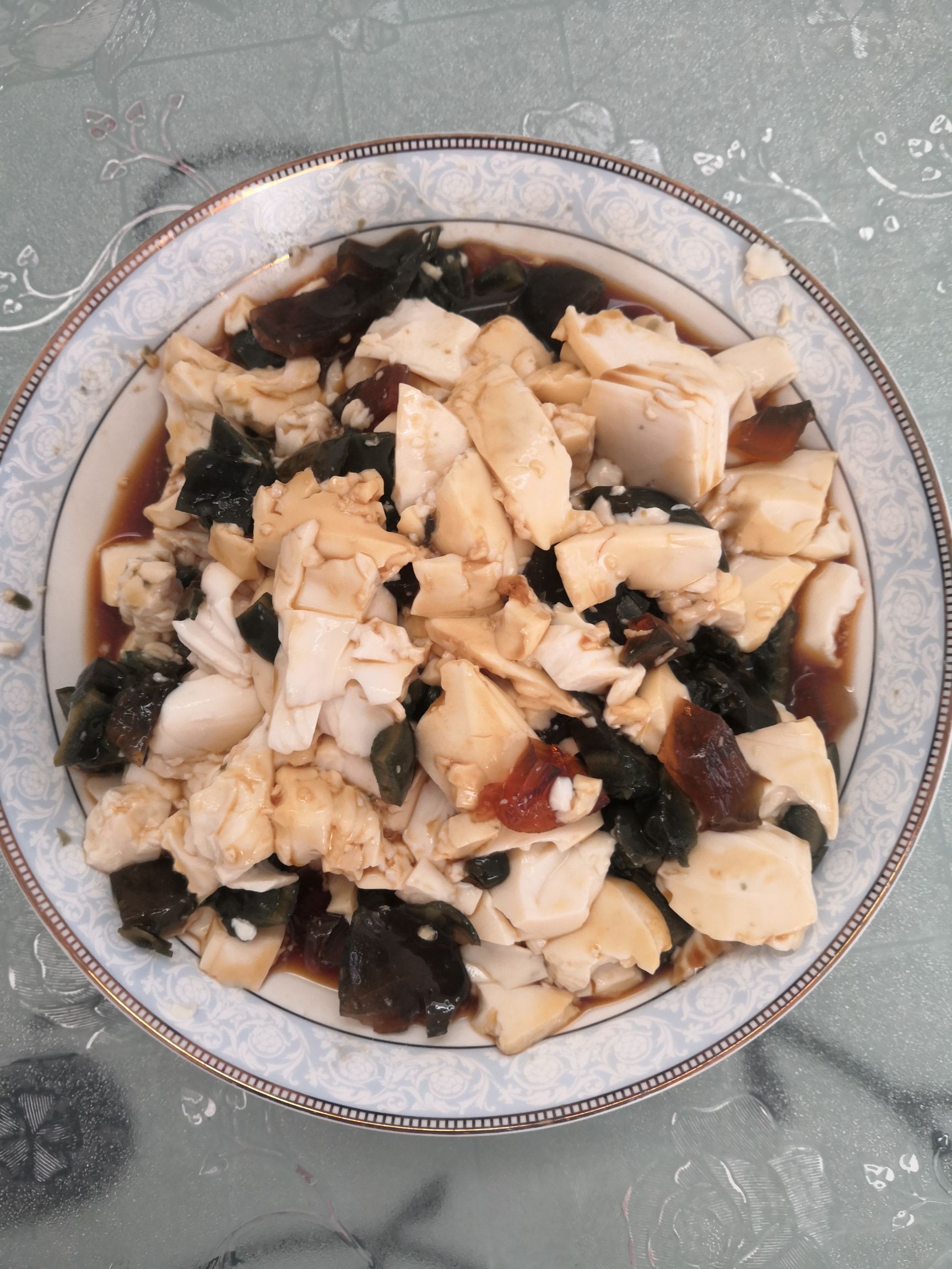 皮蛋豆腐的做法-麻辣味拌菜譜