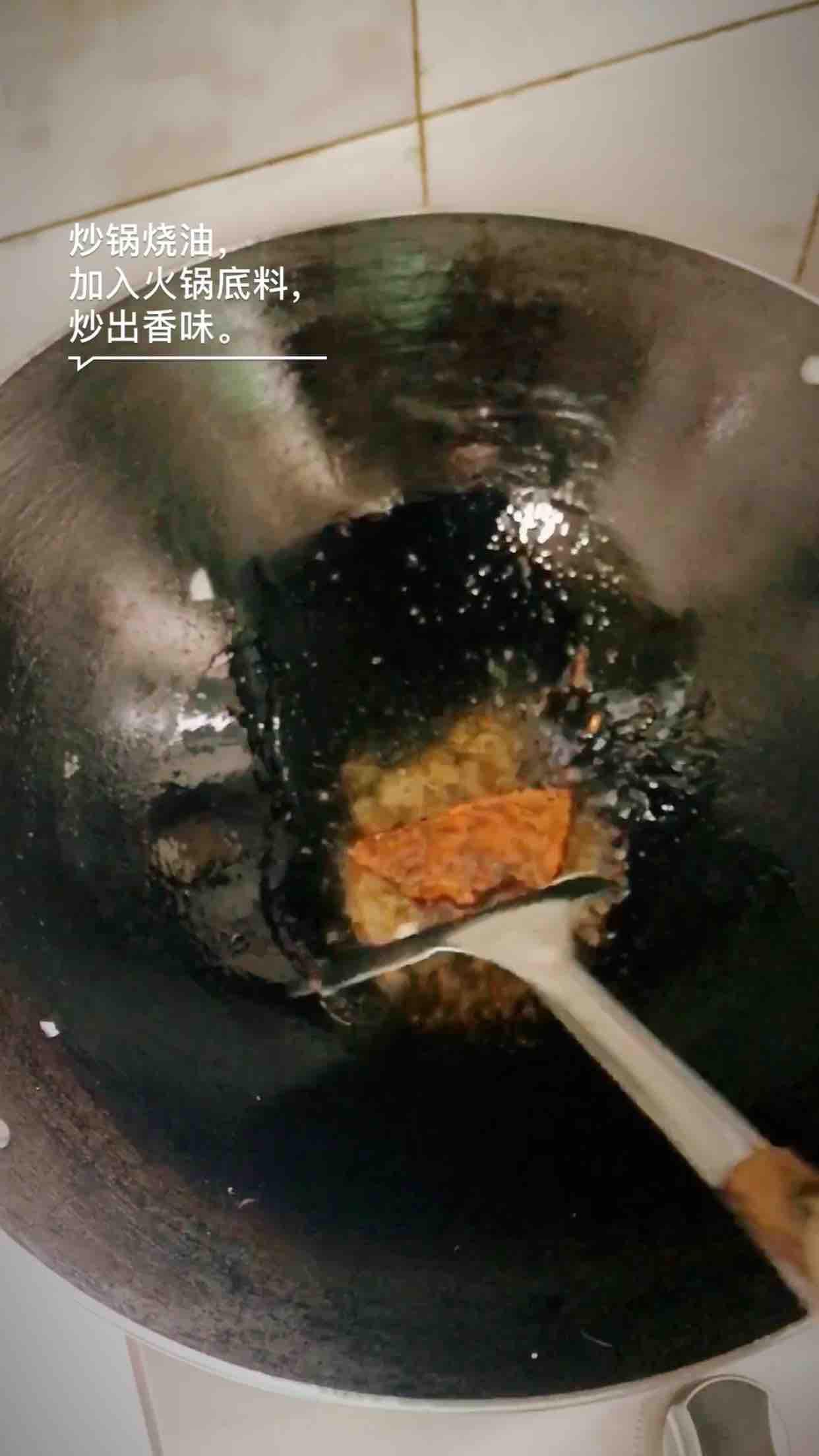 砂鍋水煮肉絲的做法-麻辣味煮菜譜