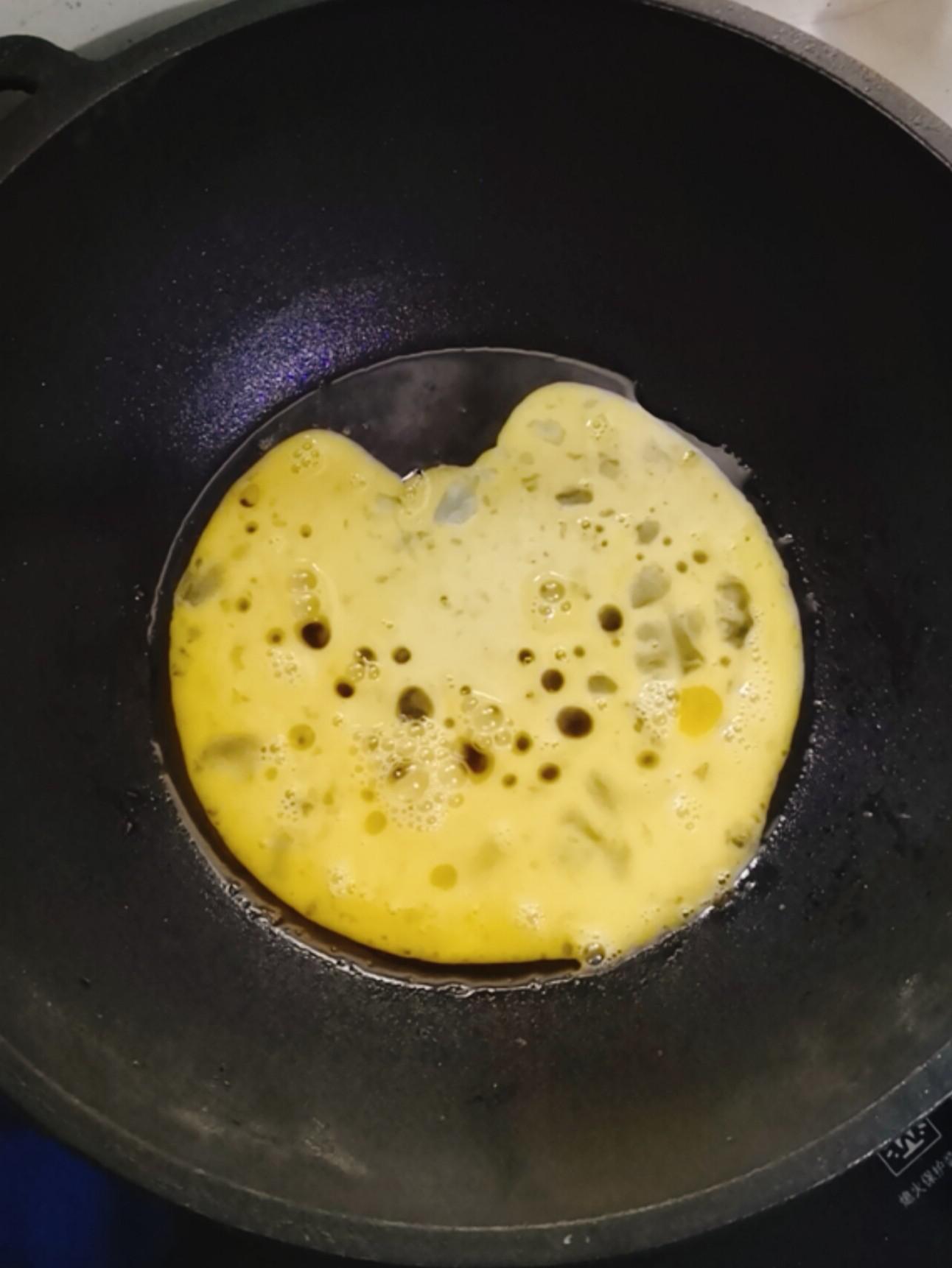 洋蔥炒蛋的做法-咸鮮味炒菜譜