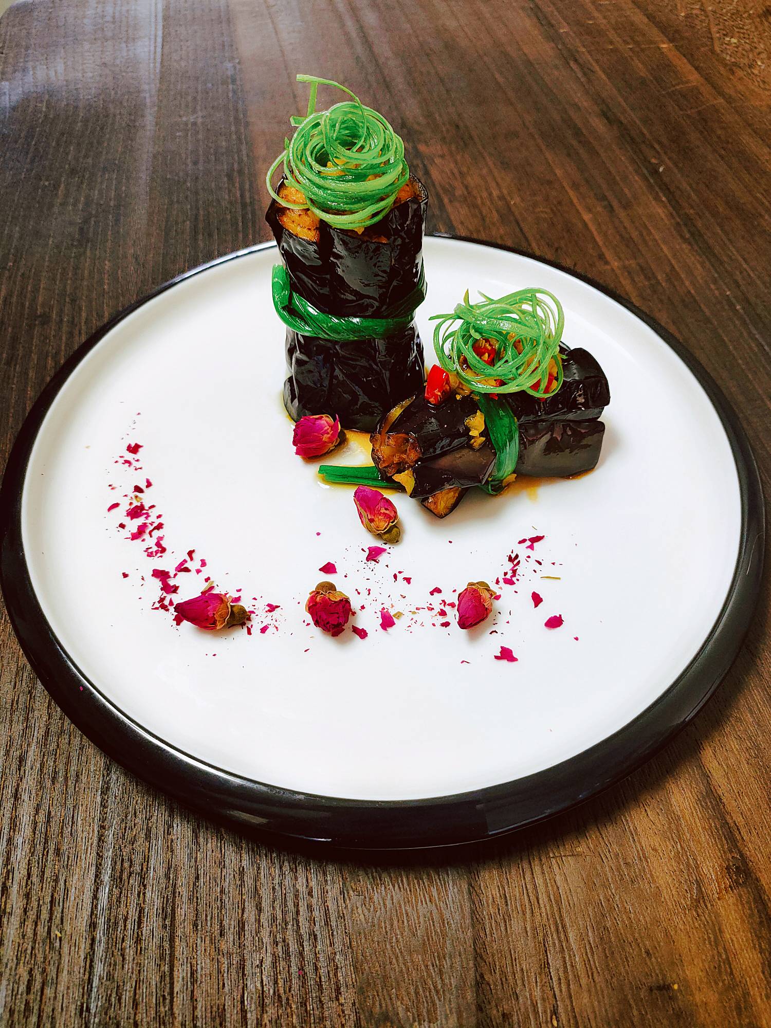 鶯啼綠映紅的做法-蒜香味拌菜譜