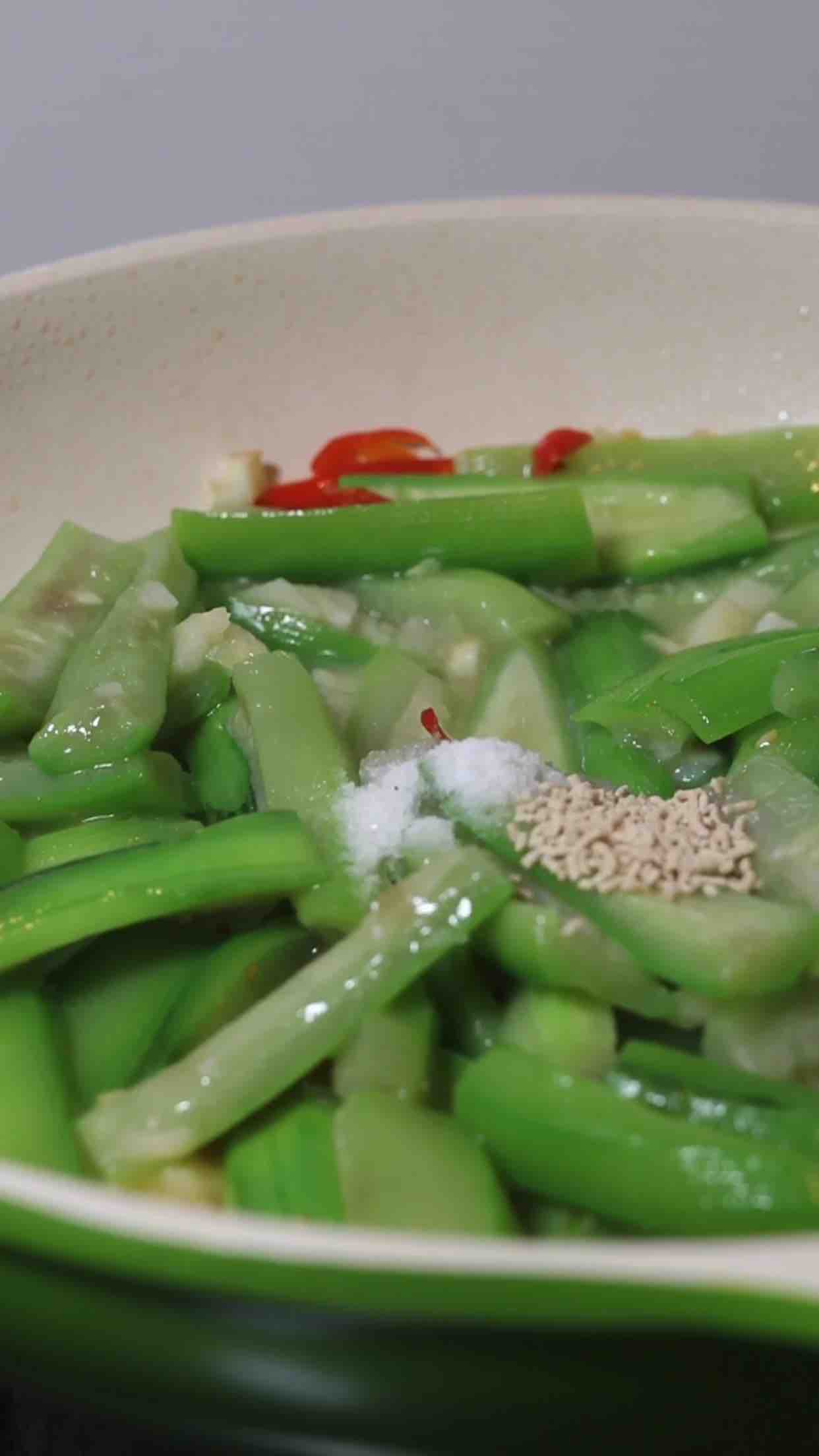 絲瓜新吃法的做法-家常味炒菜譜