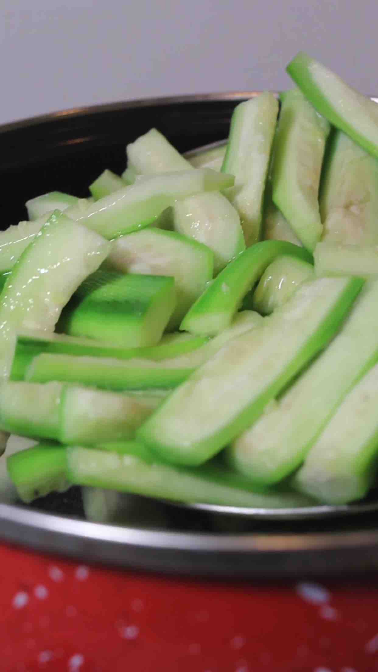 絲瓜新吃法的做法-家常味炒菜譜