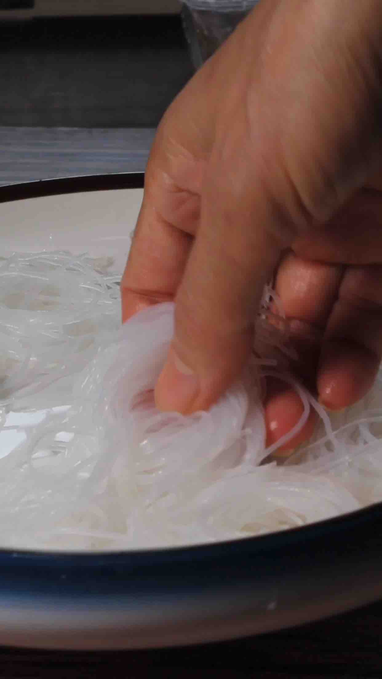 劈腿大蝦的做法-咸鮮味蒸菜譜