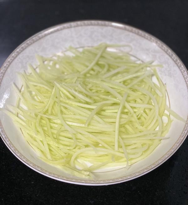 夏日涼拌吃腐竹，爽滑可口，撈一撈超好吃的做法-家常味煮菜譜