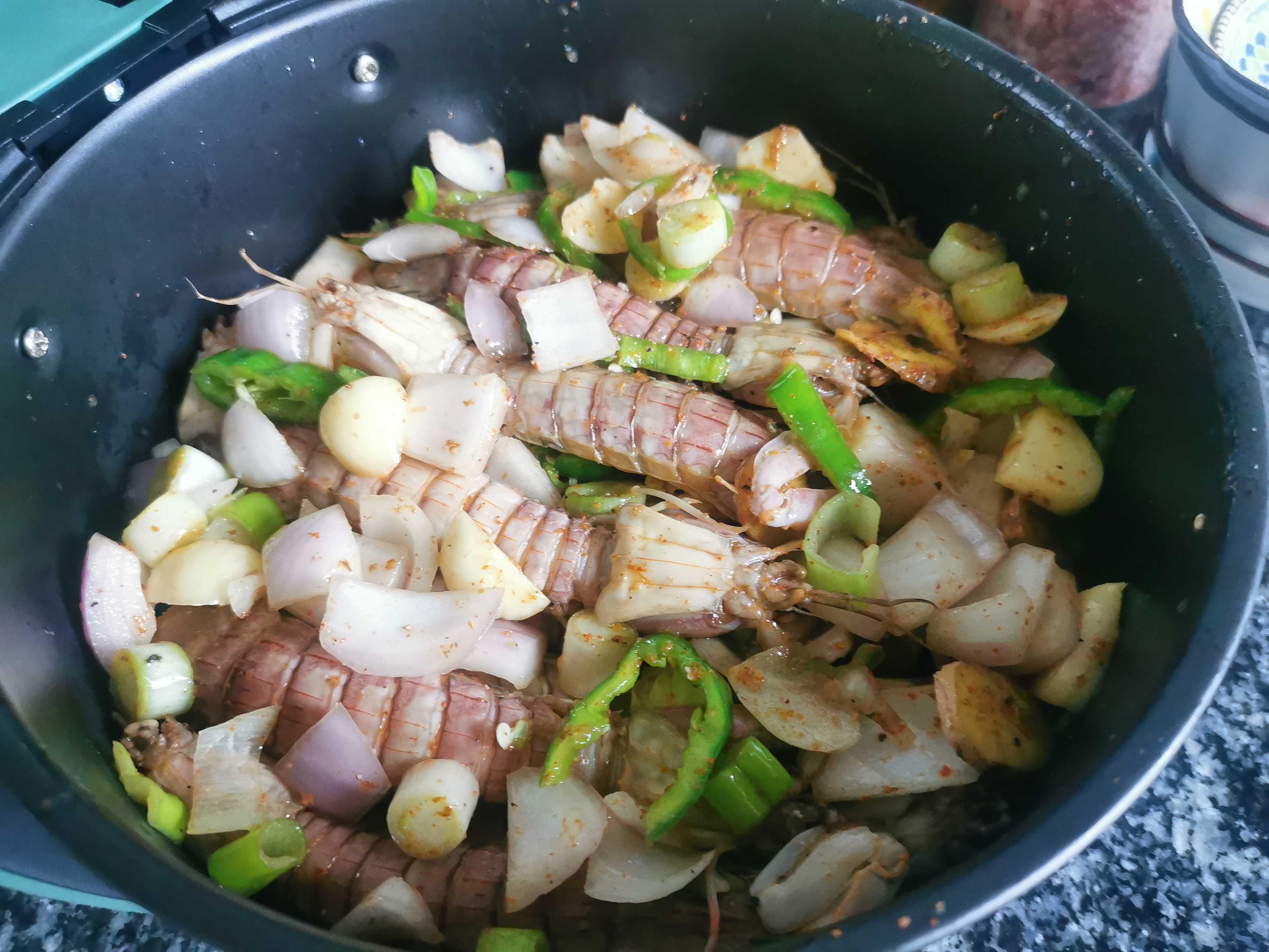 椒鹽皮皮蝦的做法-其它口味炸菜譜