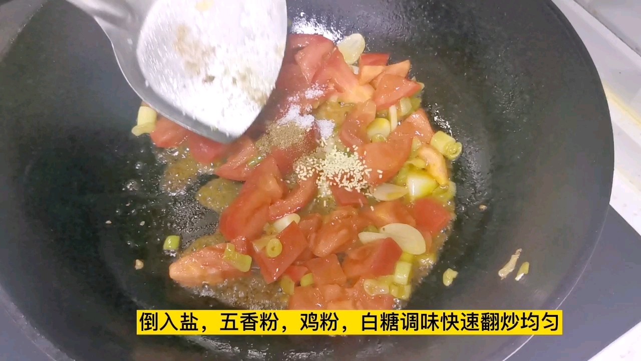 下飯神菜～西紅柿炒雞蛋，大蒜和白糖是提味的關鍵的做法-家常味炒菜譜