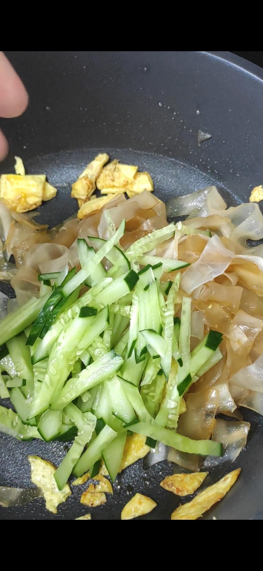 涼拌綠豆粉條的做法-香辣味拌菜譜