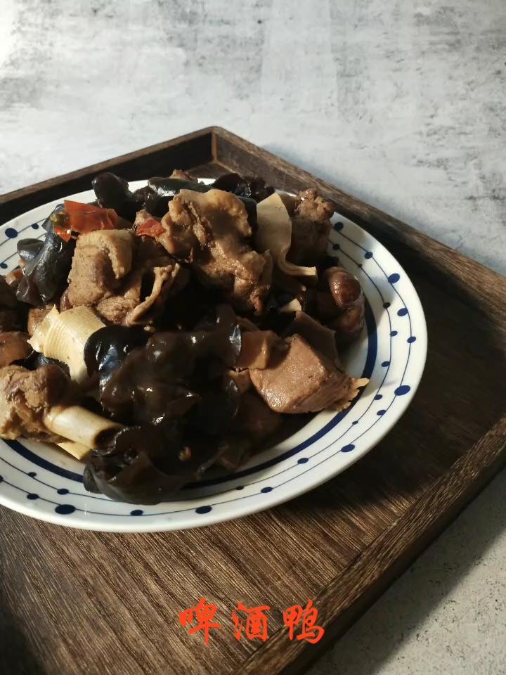 啤酒鴨的做法-家常味燒菜譜