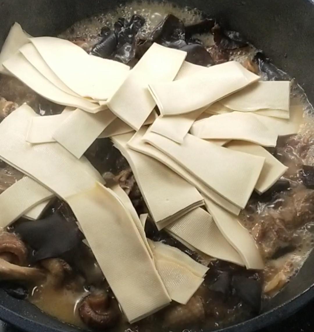 啤酒鴨的做法-家常味燒菜譜