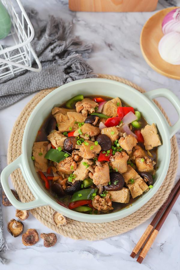 蠔油豆腐雞翅煲的做法-家常味煲菜譜