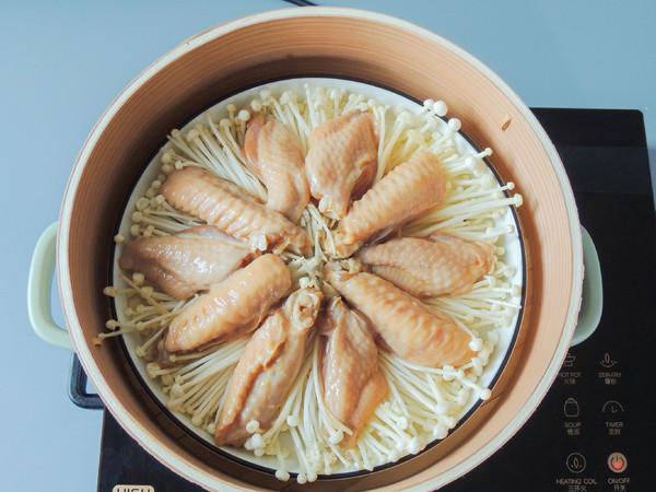 金針菇蒸雞翅的做法-家常味蒸菜譜