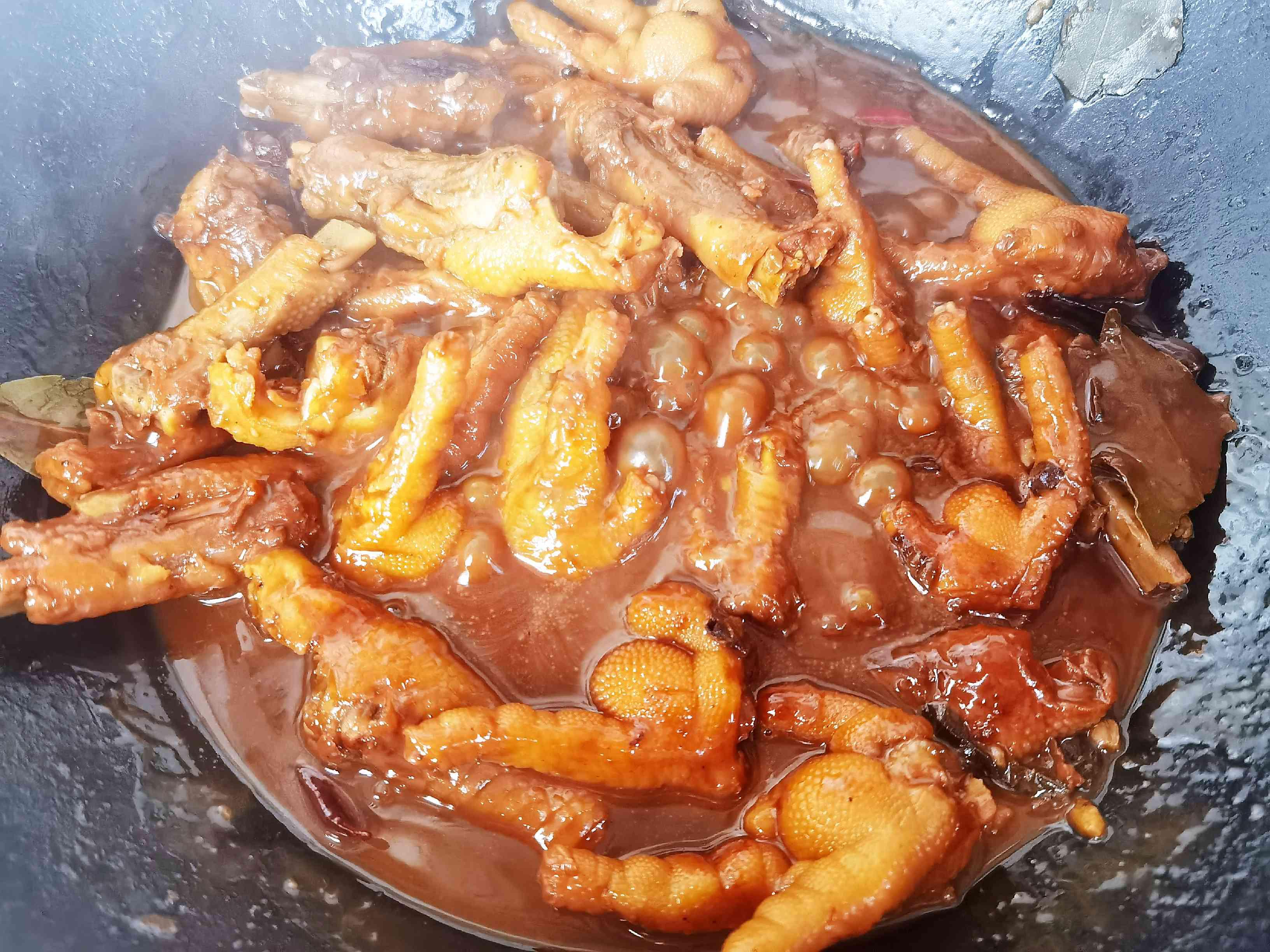 我是半滴雨，#來自內(nèi)蒙古#，參賽作品為腐乳鳳爪，好吃到吮指的做法-咸鮮味燜菜譜