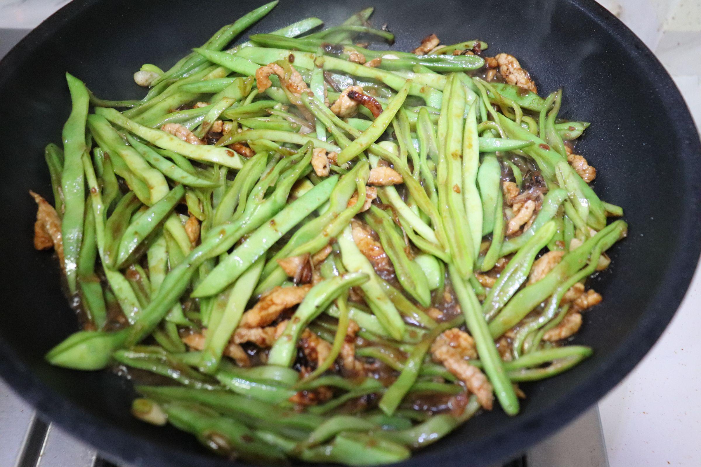 醬香豆角絲的做法-醬香味炒菜譜