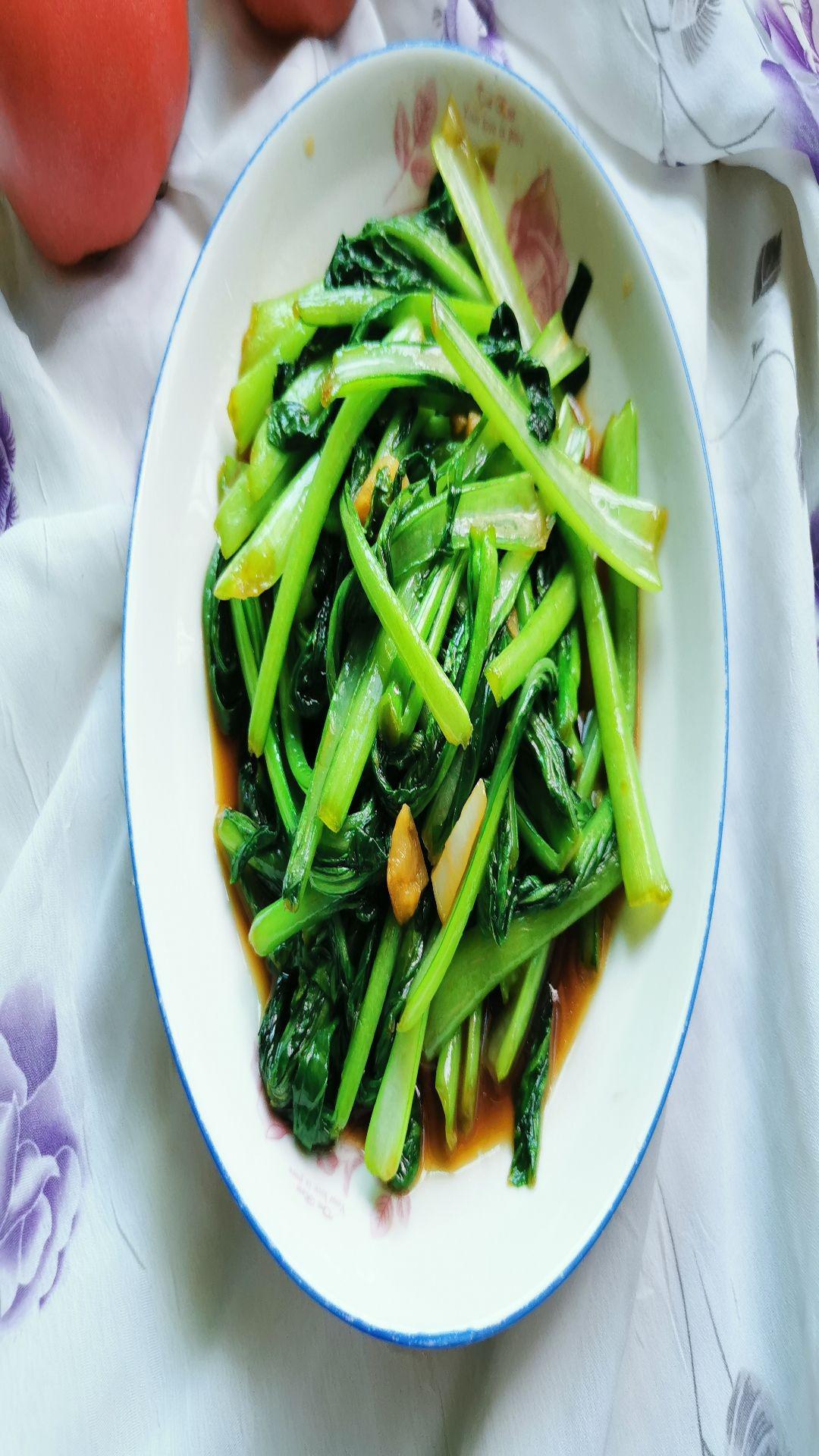 蒜炒菜心的做法-家常味炒菜譜