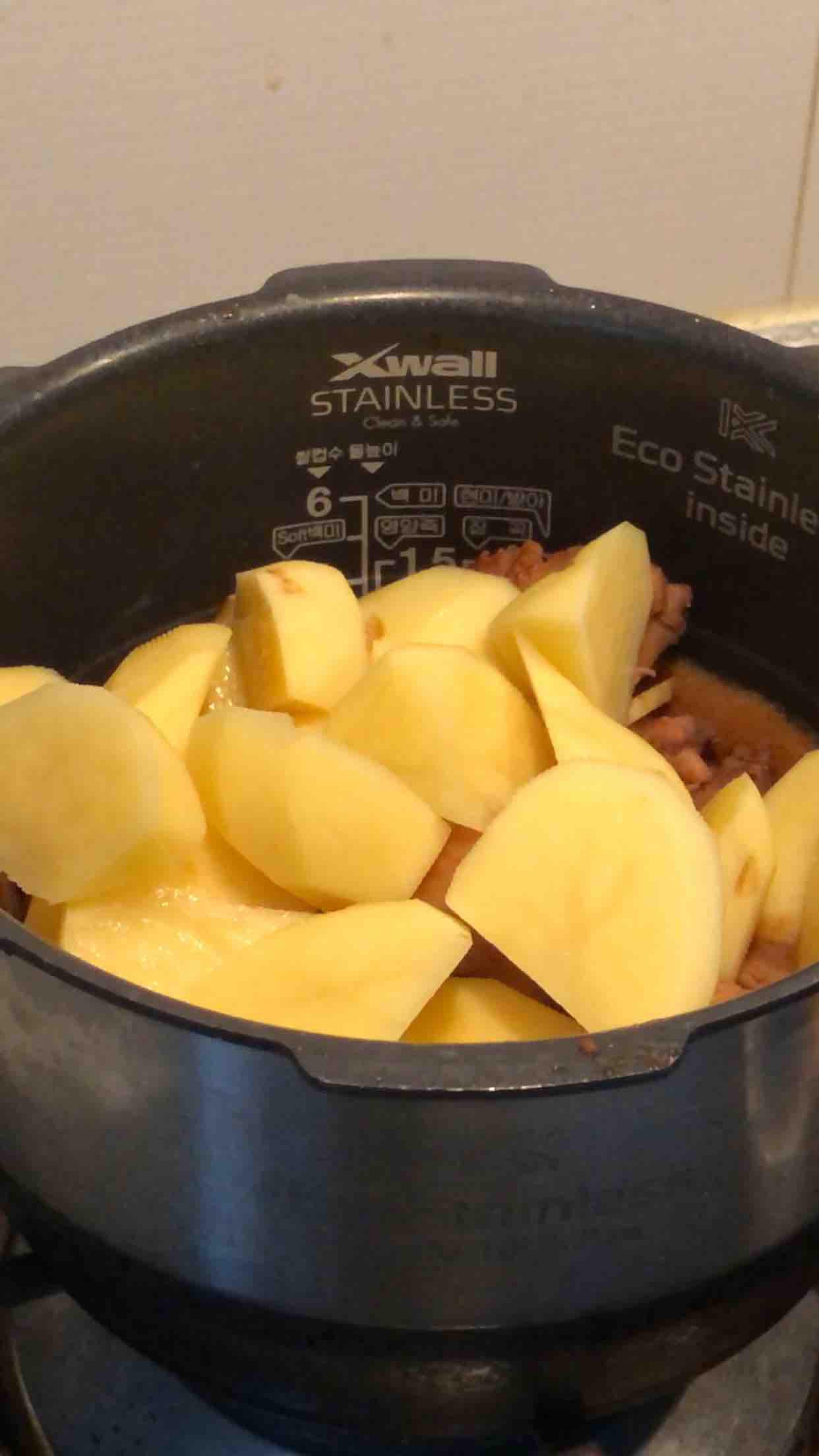 電飯煲燉雞的做法-咸鮮味燉菜譜