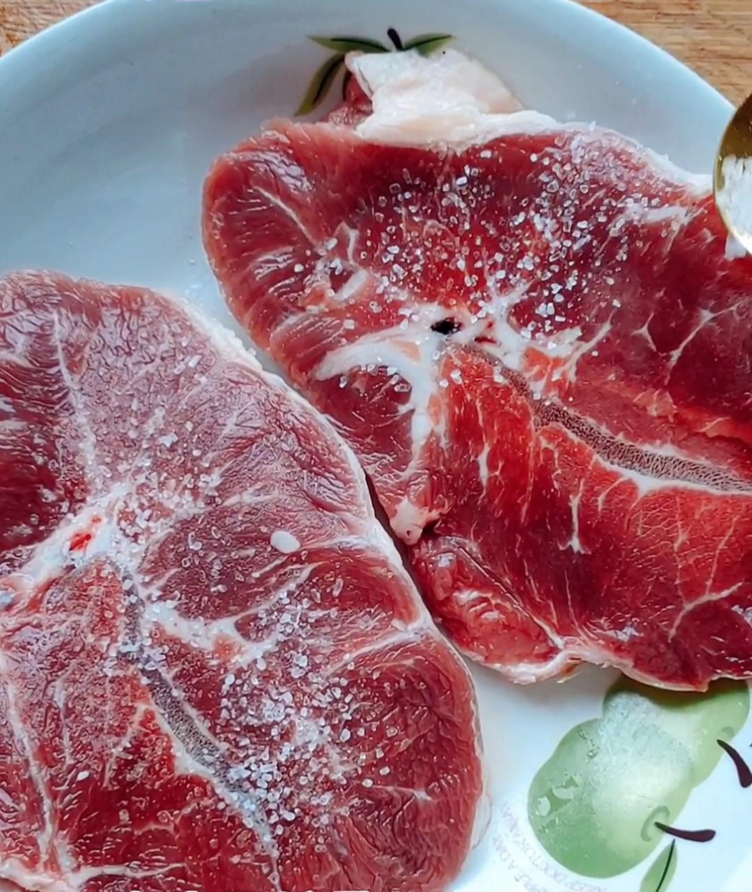 芒果牛肉粒的做法-家常味炒菜譜