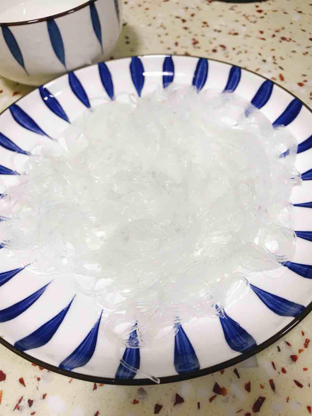 快手又下飯的粉絲蒸大蝦～的做法-咸鮮味蒸菜譜