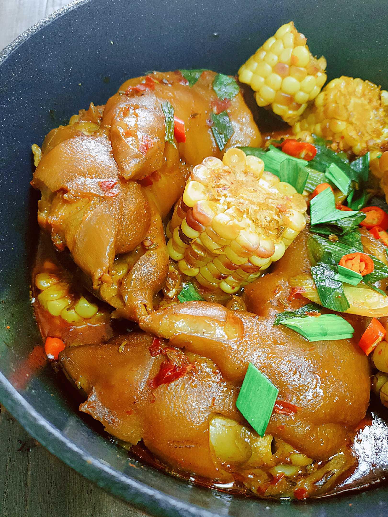 #貼秋膘#《地獄豬蹄》的做法-香辣味煮菜譜