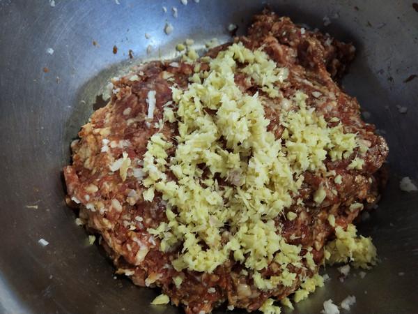 蒸牛肉獅子頭的做法-家常味蒸菜譜