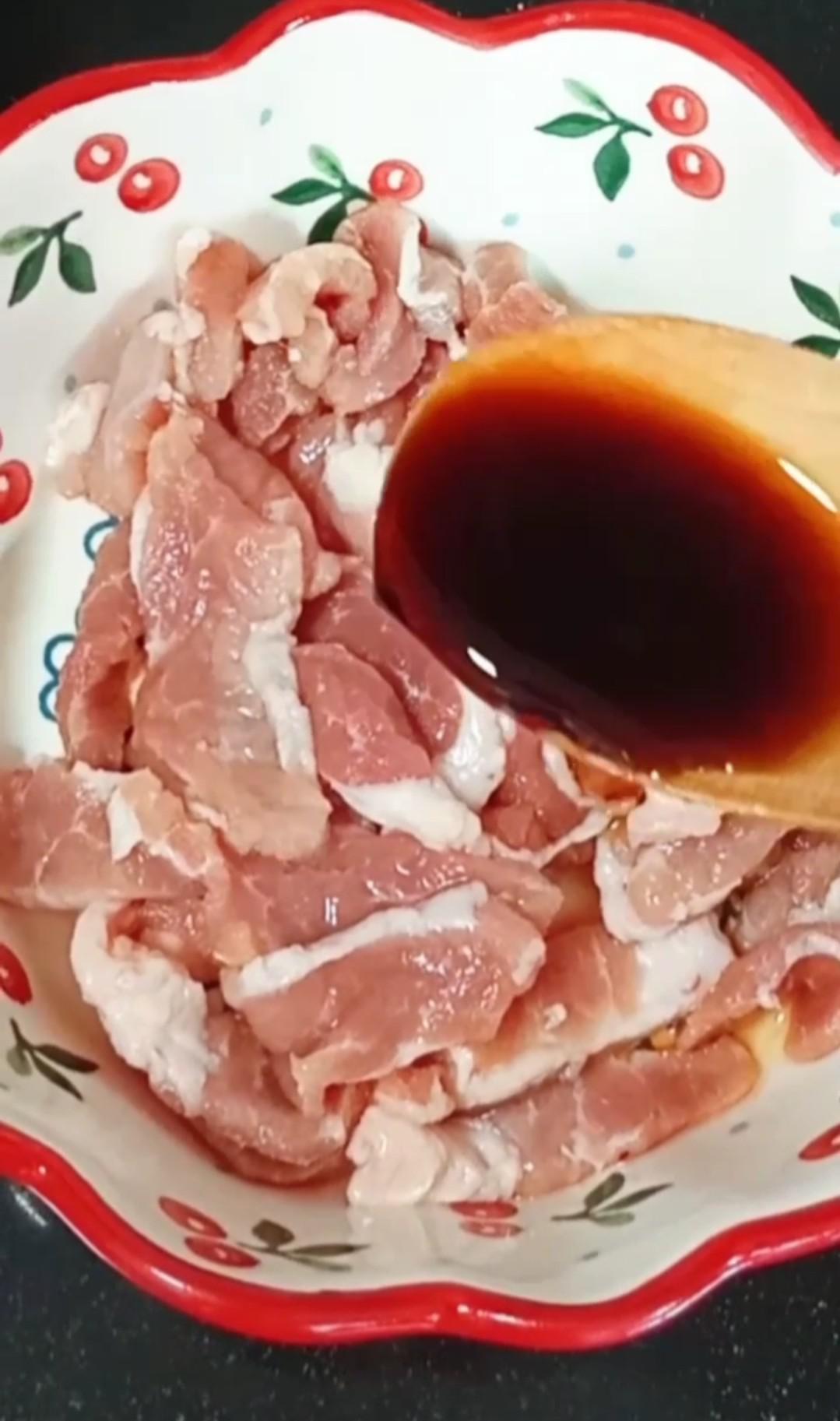 肉片炒絲瓜的做法-家常味炒菜譜