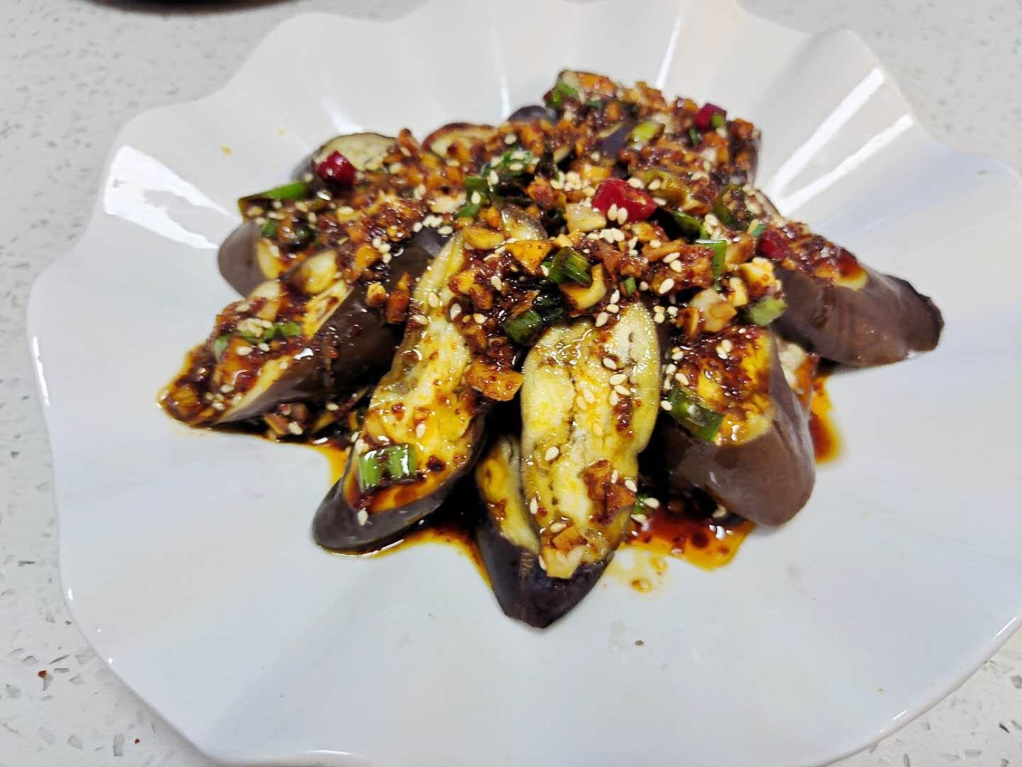 解暑開胃的涼拌茄子的做法-咸鮮味蒸菜譜