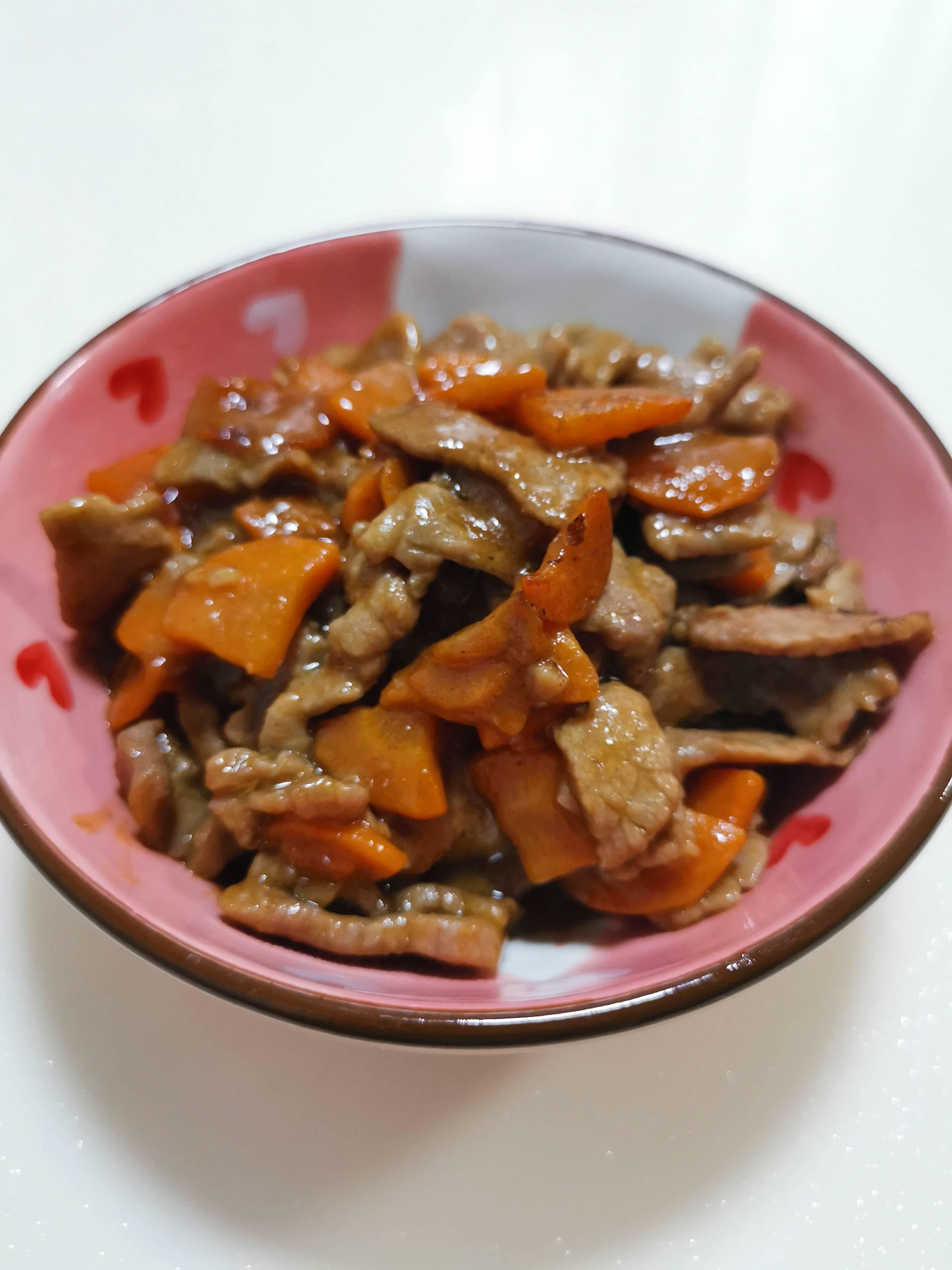 胡蘿卜炒牛肉的做法-家常味炒菜譜
