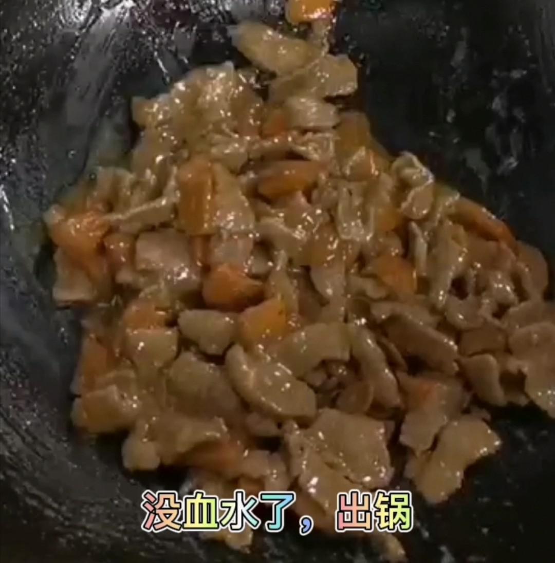 胡蘿卜炒牛肉的做法-家常味炒菜譜