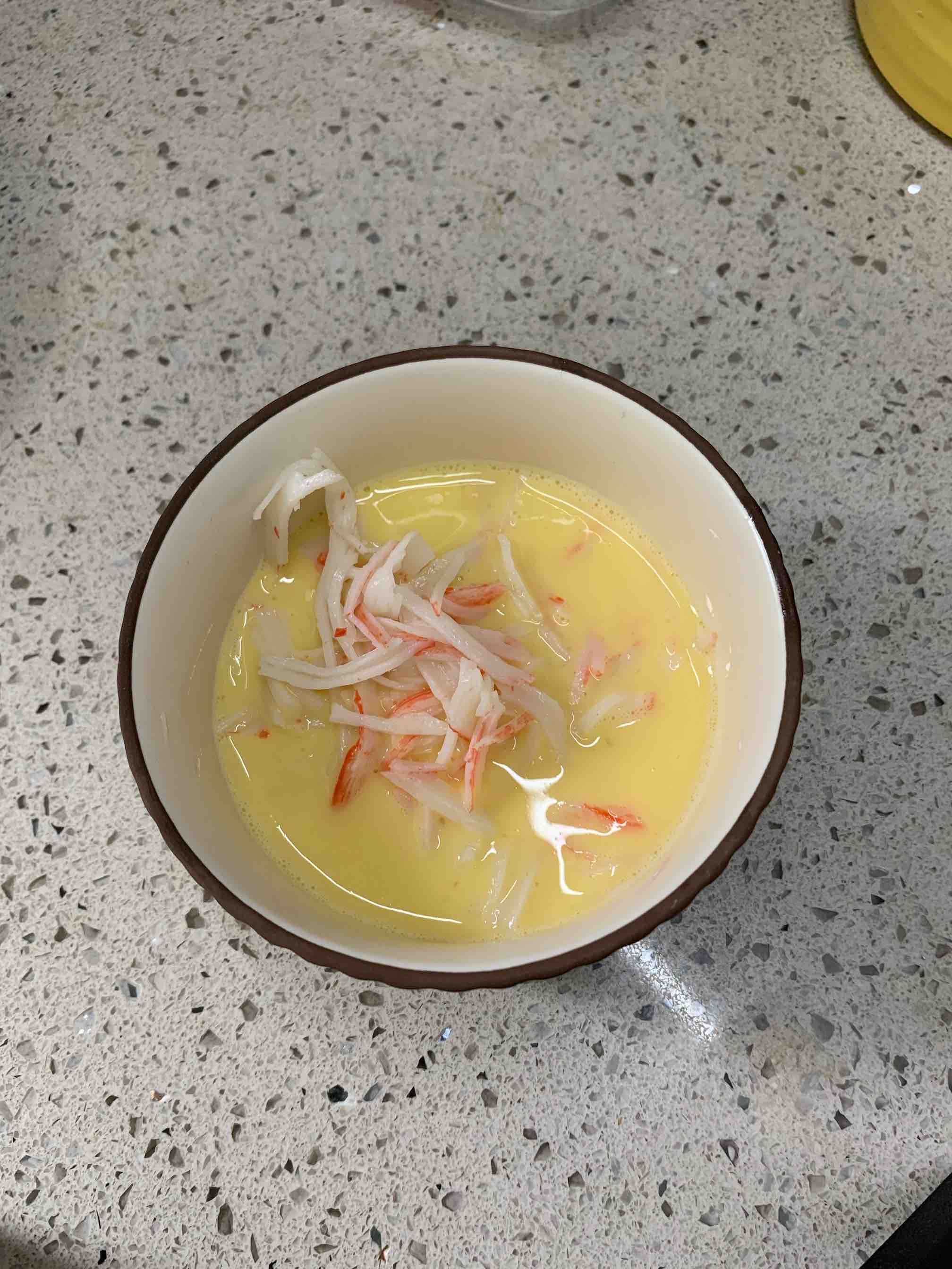 好吃不胖的蟹柳滑蛋的做法-咸鮮味炒菜譜