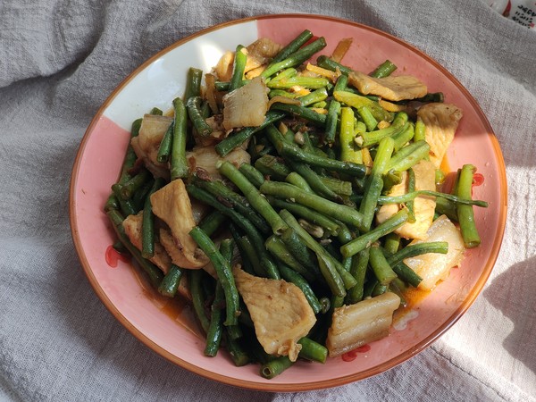 簡單又好吃的家常菜，豇豆炒肉的做法，看一眼就會的做法-家常味炒菜譜