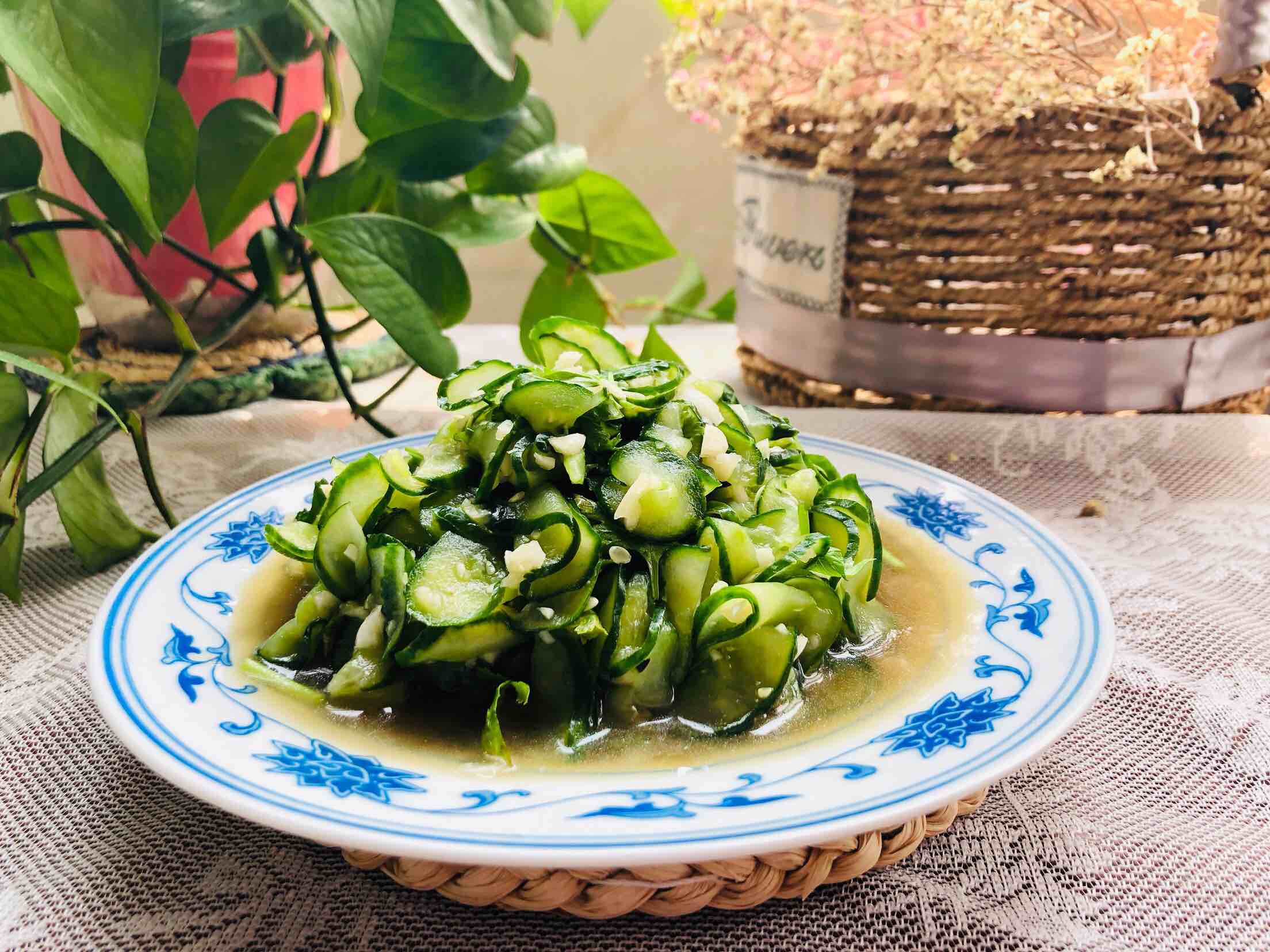 涼拌黃瓜的做法-酸甜味拌菜譜