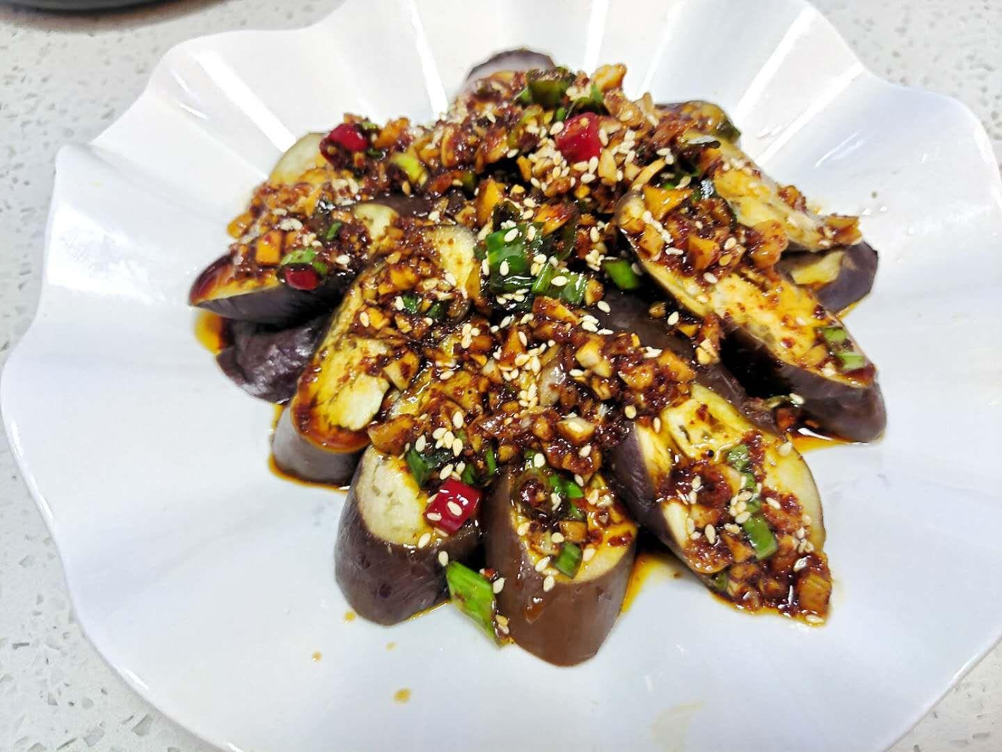 解暑開胃的涼拌茄子的做法-咸鮮味蒸菜譜