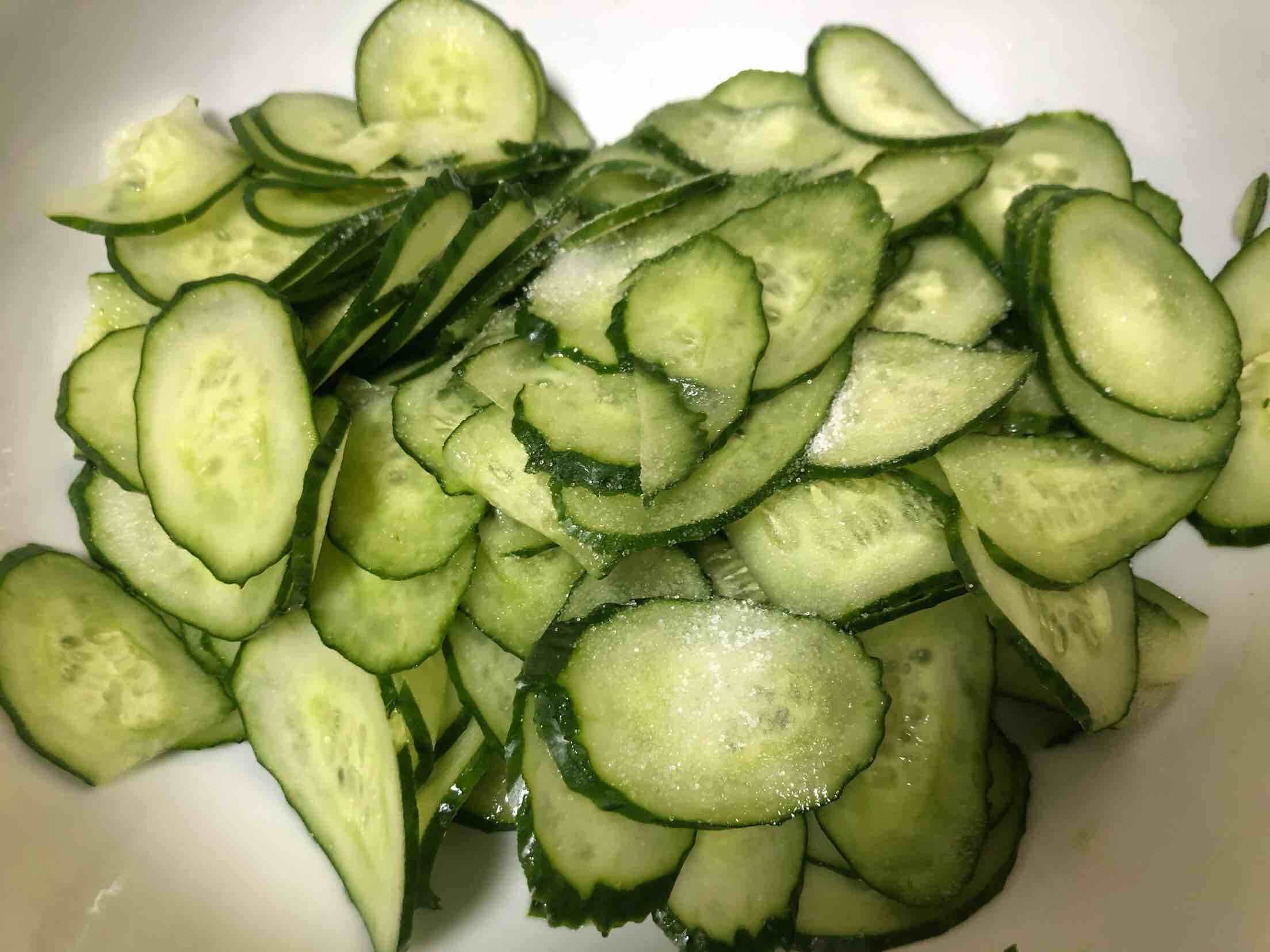 涼拌黃瓜的做法-酸甜味拌菜譜