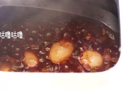 五花肉鹵蛋的做法-五香味燉菜譜