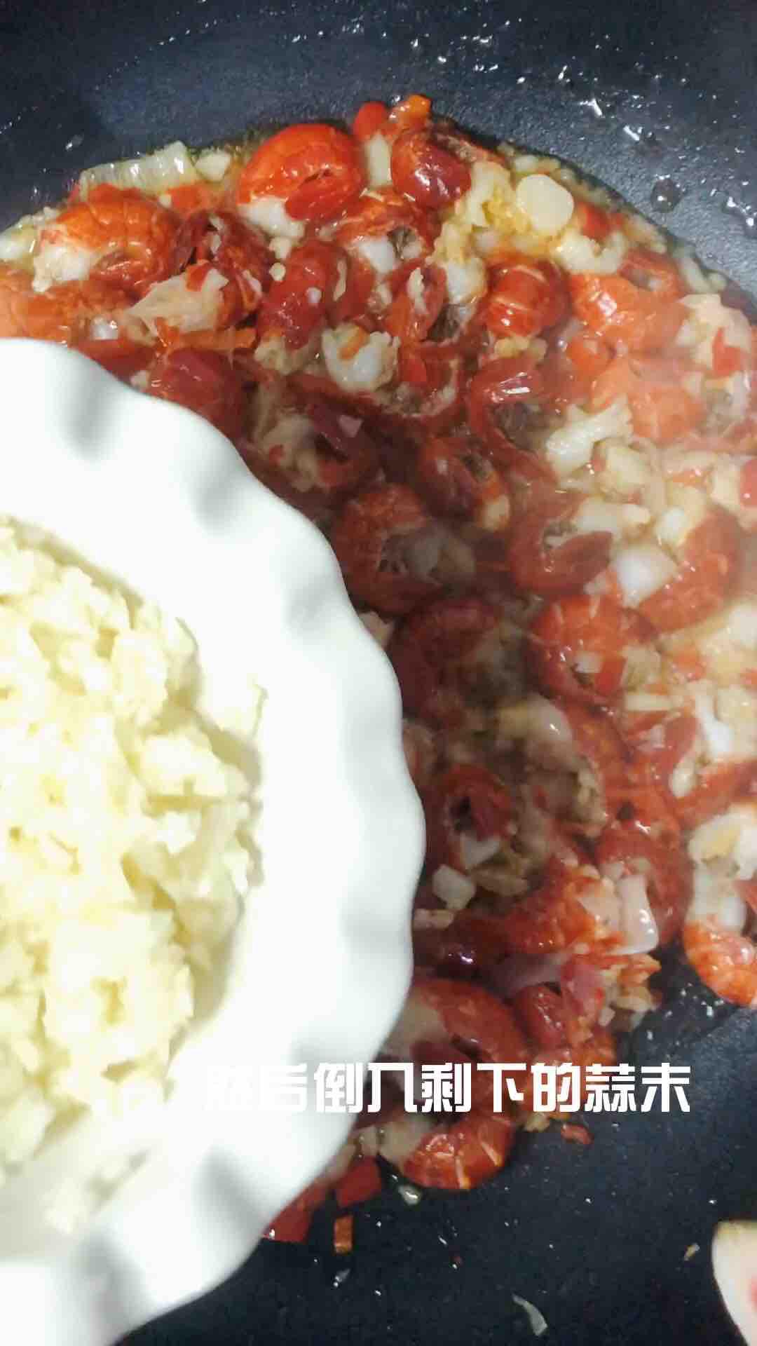 蒜蓉米椒蝦尾的做法-蒜香味炒菜譜