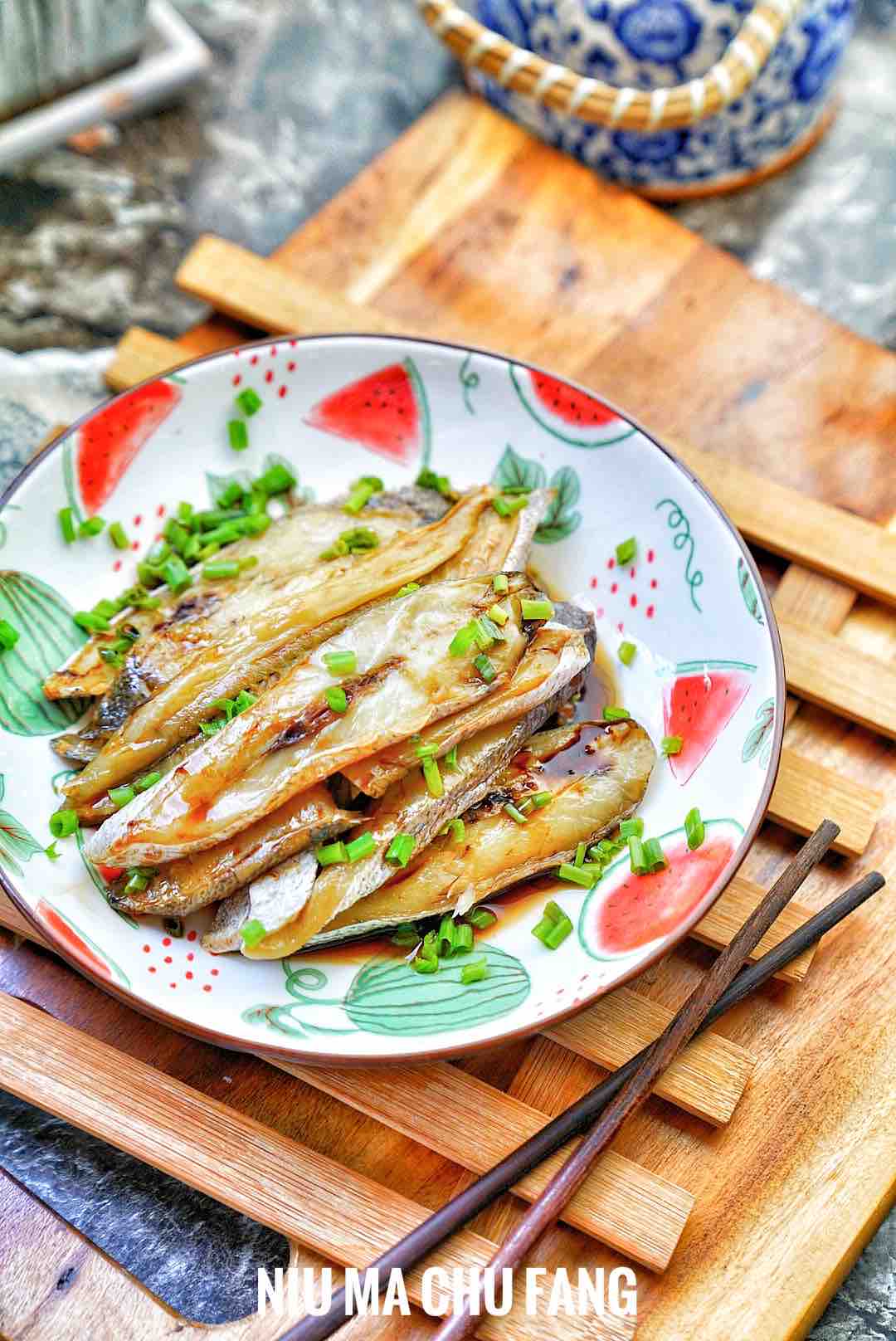 蔥姜蒸鮸魚片。的做法-咸鮮味蒸菜譜